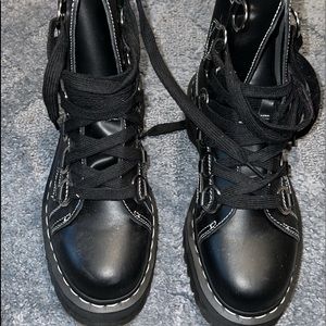 Dr.Martens